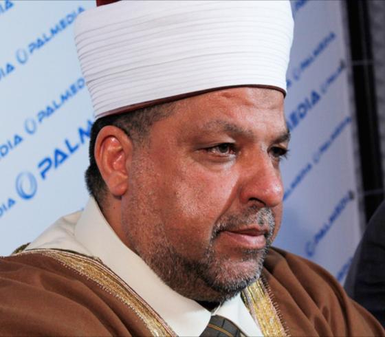 يوسف ادعيس وزير الأوقاف