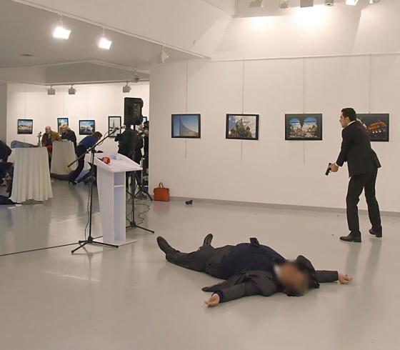 قتل السفير الروسي