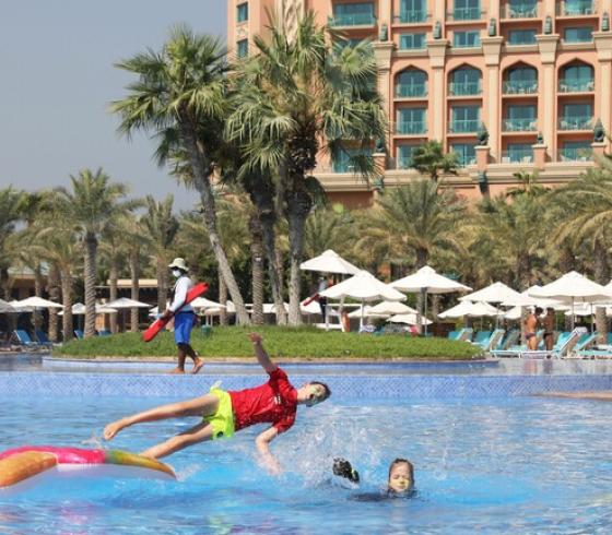اتفاق سياحي بين الامارات واسرائيل