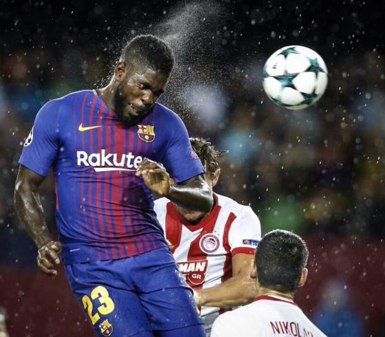مدافع صامويل أومتيني مدافع برشلونة
