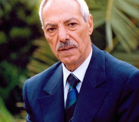 الكاتب طلال سليمان