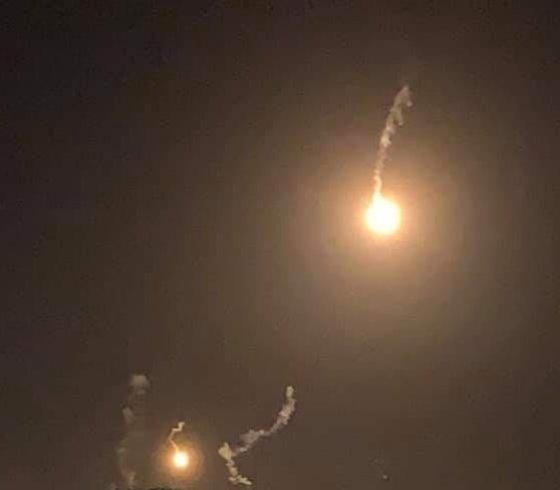 قنابل ضوئية