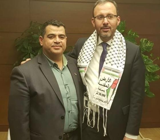 وزير الشباب والرياضة التركي محمد قصاب أوغلو عضو المجلس الأعلى للشباب والرياضة الفلسطيني عبد السلام هنية