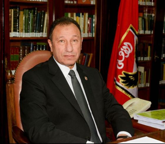 محمود الخطيب رئيس النادي الاهلي
