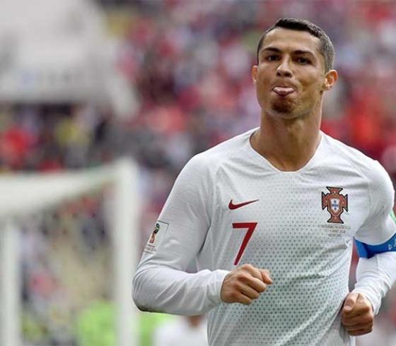 عرض فلكي من النصر السعودي لضم رونالدو