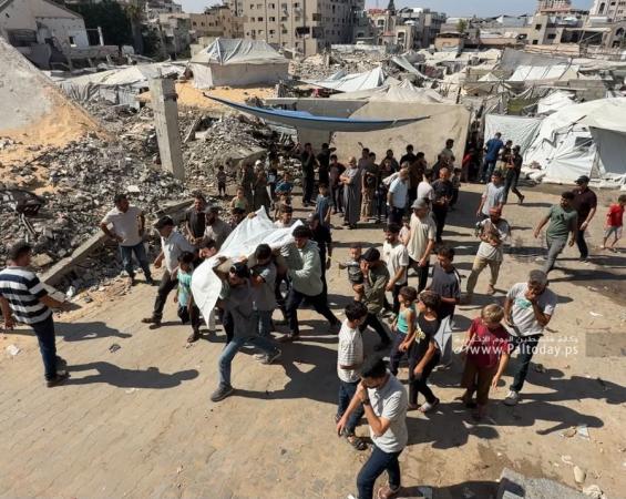 وداع وتشيع شهداء قصف مقهى الميناء من مجمع الشفاء الطبي