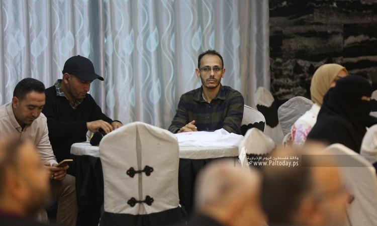 اشهار كتاب درب الصادقين للأسيرين المجاهدين أنور عليان ومحمد أبو طبيخ (23).JPG