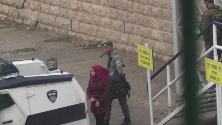 اعتقال فتاة قرب الحرم الإبراهيمي