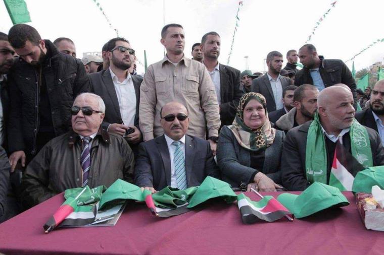 غزة: وزراء في حكومة التوافق يشاركون بمهرجان إنطلاقة حماس
