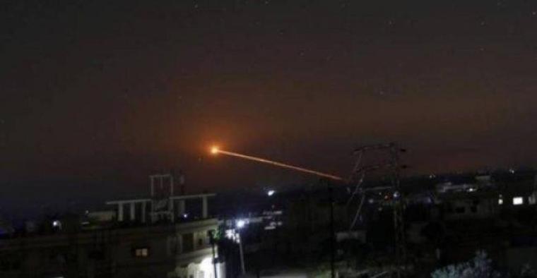 صاروخ فلسطيني.jpg