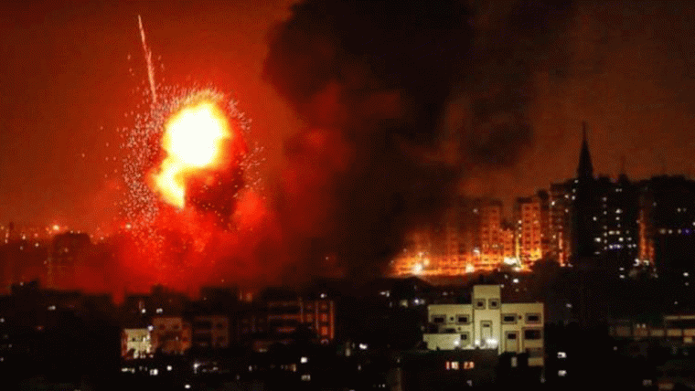 قصف غزة.gif