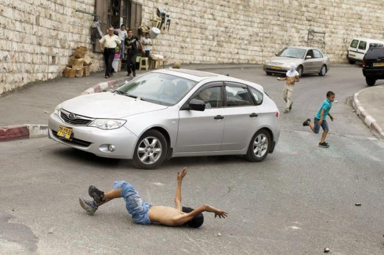 إصابة طفل فلسطيني إثر دهسه جيب عسكري "إسرائيلي" في جنين