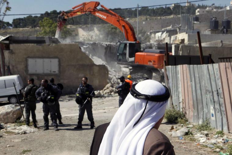 قوات الاحتلال تهدم منزلين قيد الإنشاء في فلسطين المحتلة