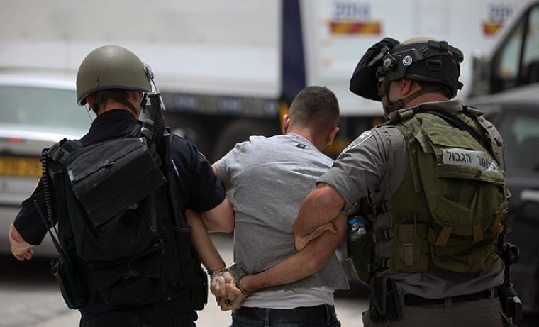 قوات الاحتلال تعتقل أسيرًا محررًا من يعبد في القدس المحتلة
