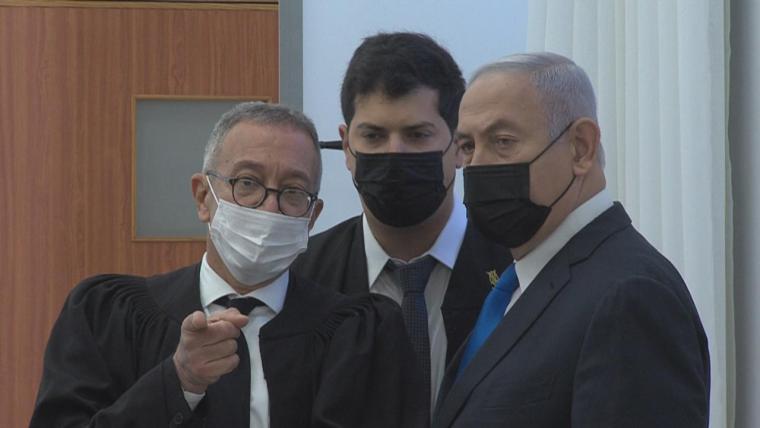 نتنياهو بعد وصوله للمحكمة