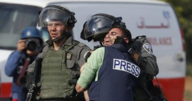صحفيين معتقلين.
