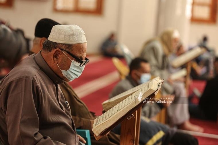 قراءة القرآن الكريم في مساجد غزة خلال شهر رمضان المبارك (2).jpg