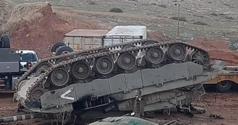 انقلاب شاحنة "إسرائيلية" قرب الحدود اللبنانية مع فلسطين المحتلة