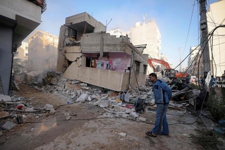 قصف الاحتلال الاسرائيلي على منازل المدنيين بغزة.jpg