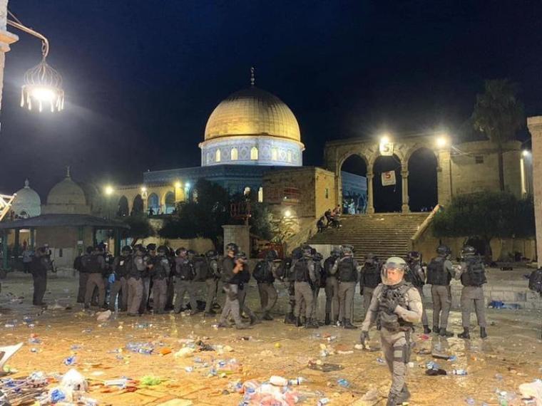 مواجهات بين الشبان وقوات الاحتلال الاسرائيلي في القدس