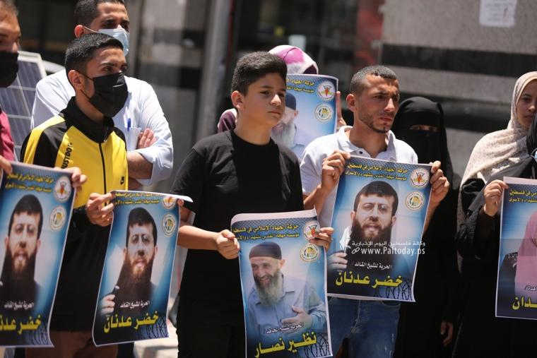 مهجة القدس تنظم وقفة دعم واسناد للشيخ خضر عدنان الذي اعتقلته قوات الاحتلال فجراً (15).JPG