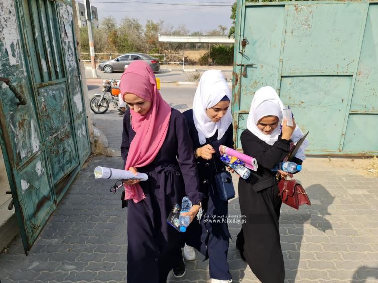 الحكومة في رام الله: المنح الدراسية لأوائل طلبة "توجيهي" تشمل تغطية الكتب والمواصلات