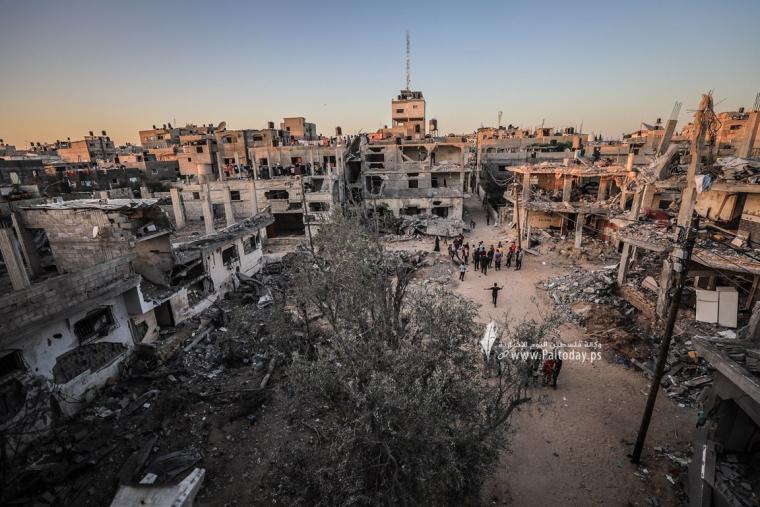 أبو حسنة يعلن موعد صرف التعويضات للمنازل المهدمة خلال العدوان الأخير على غزة