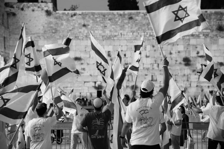 مسيرة الاعلام الاسرائيلية في الاقصى (1).jpg