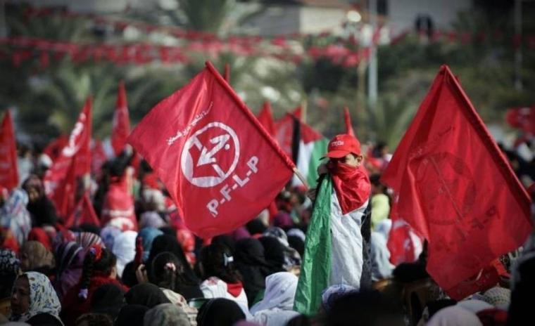 الشعبية في غزة تنظم وقفة إسنادية مع المناضلة الأسيرة خالدة جرار