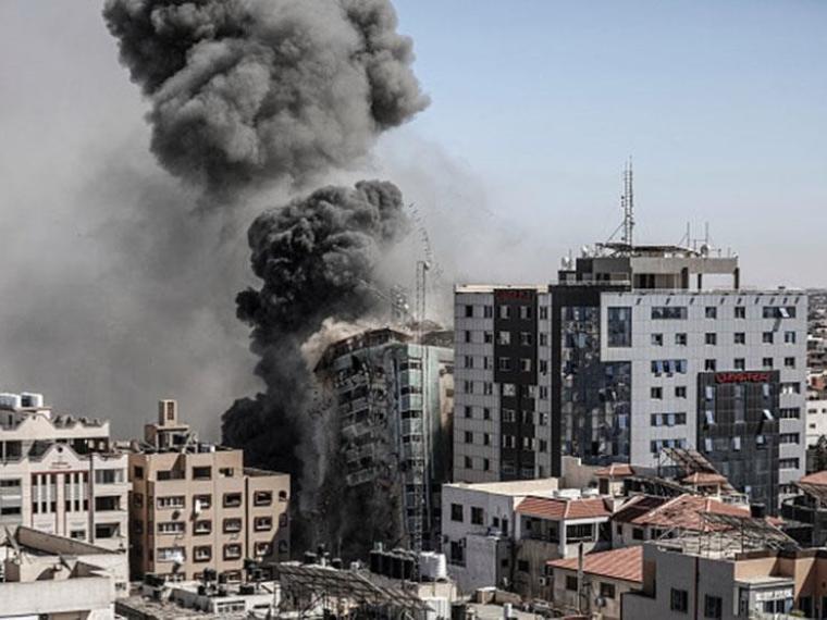 بلدية غزة تحذر من استمرار الاحتلال الإسرائيلي منع ادخال المواد الخام