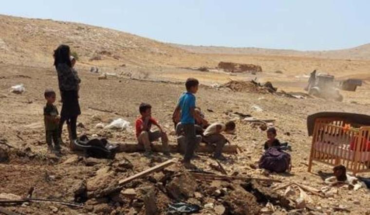 قوات الاحتلال تهدم قرية حمصة في الاغوار شرق الضفة المحتلة