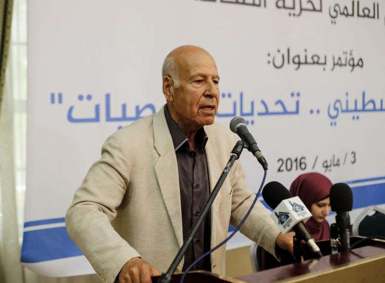      توفيق أبو شومر