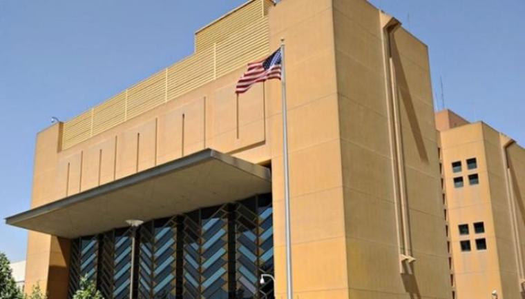 الولايات المتحدة السفارة الأمريكية تنزل العلم الأمريكي عن مبناها في كابل