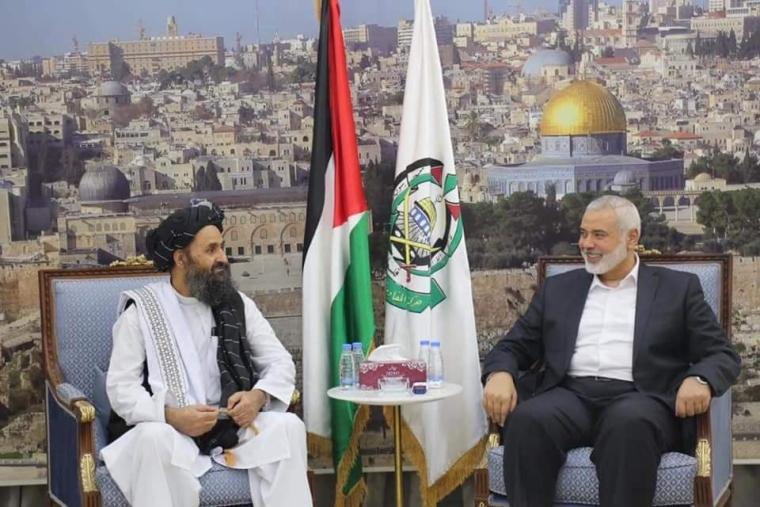 هنية وقائد طالبان.jpg