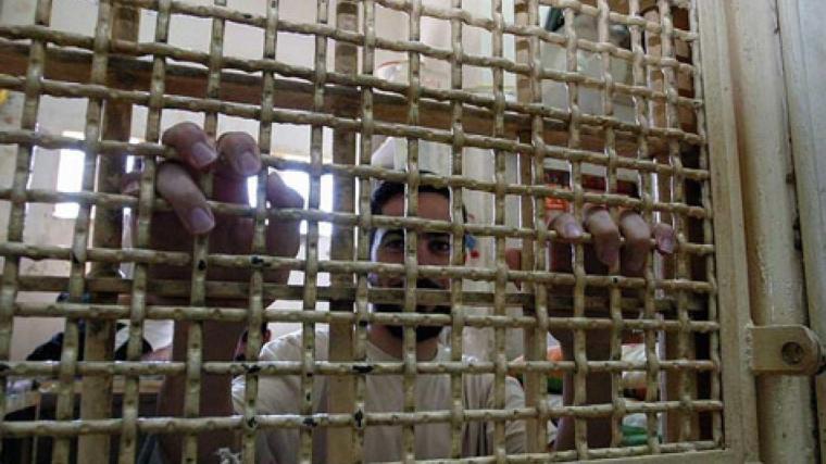الأسرى داخل سجون الاحتلال