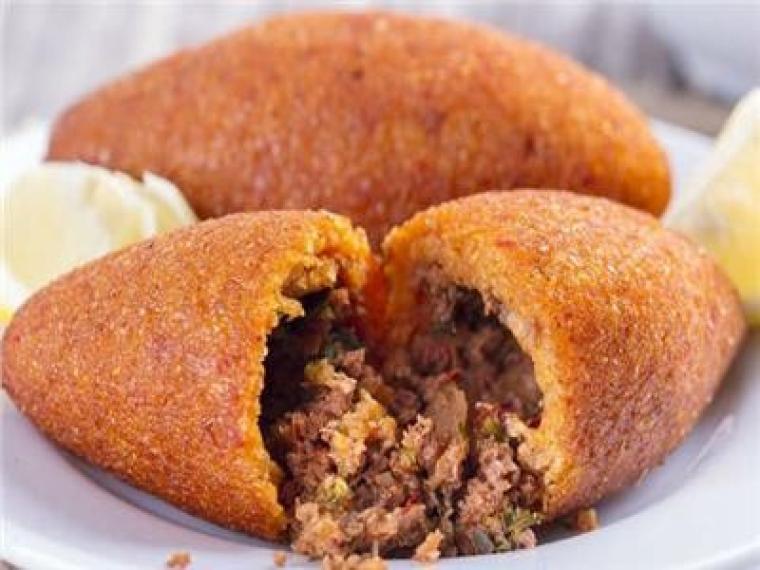 طريقة عمل كبة البرغل والسميد .. مكونات ومقادير