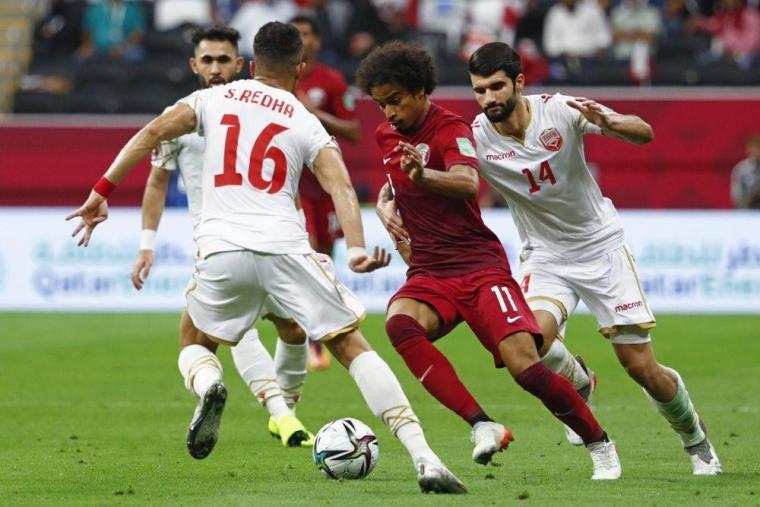 قطر تحقق فوزاً ثميناً  على البحرين في كأس العرب FIFA قطر 2021