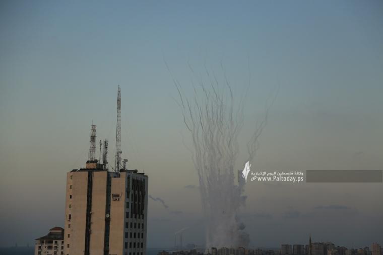 رشقة صاروخية