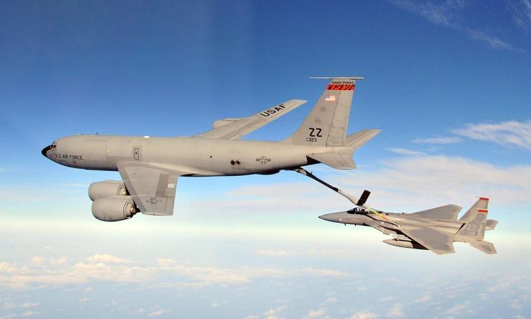 طراز بوينج KC-46.jpg