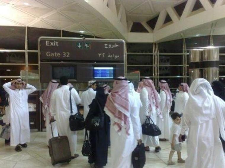 مطار السعودية.jpg