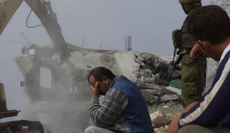 تدمير منزل أحد المواطنين في القدس.jpg
