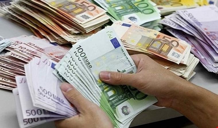 سعر الدولار مقابل الدينار الجزائري اليوم الأربعاء 1 يونيو 2022