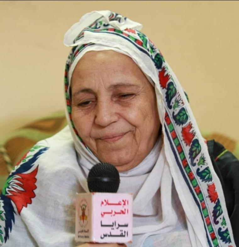 والدة الشهيد القيادي محمود الخواجا