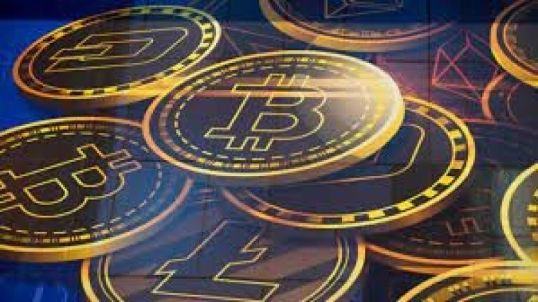 أسعار العملات الرقمية: البيتكوين يرتفع إلى 19 ألف دولار