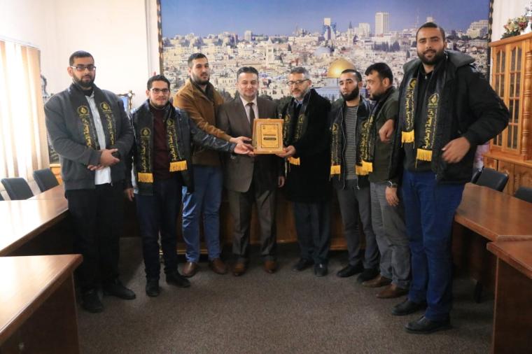 الجهاد والرابطة يهنئون الدلو بمناسبة توليه منصبه الجديد