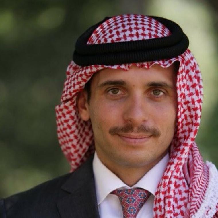 وسم الأمير حمزة بن الحسين يتصدر تويتر ,, تفاصيل سحب لقب أمير
