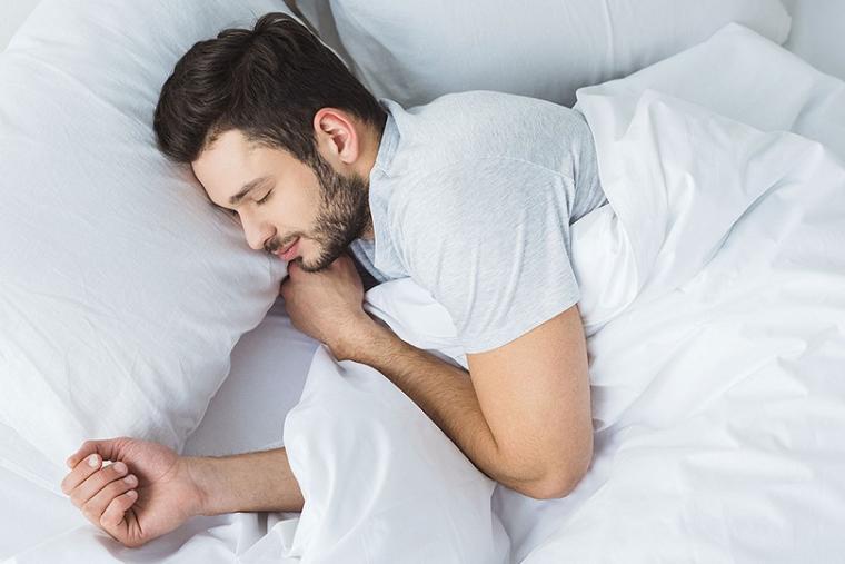 ما شروط النوم الجيد؟