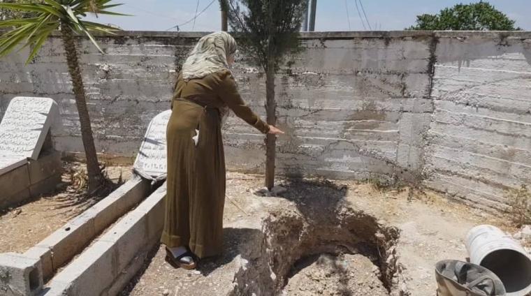 عوائل الشهداء.jpg