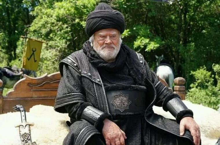 سبب وفاة الممثل التركي جنيت أركين cüneyt arkın في مسلسل المؤسس قيامة عثمان ويكيبيديا