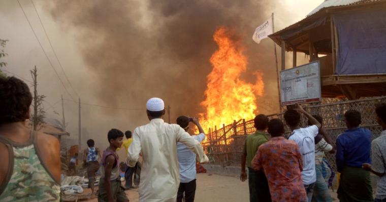 قتلى وجرحى بحريق نشب في مستودع حاويات شرق بنغلاديش